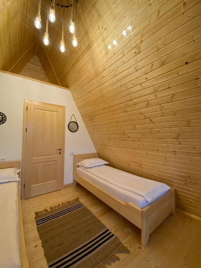Camping A Frame 1 Transalpina Petresti