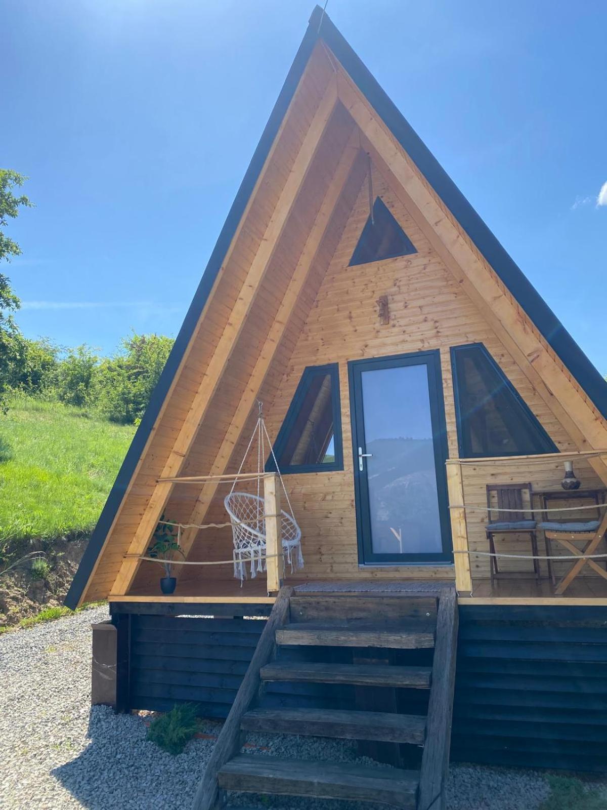 Camping A Frame 1 Transalpina Petresti