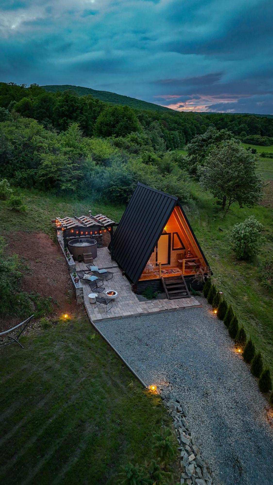 A Frame 1 Transalpina Camping